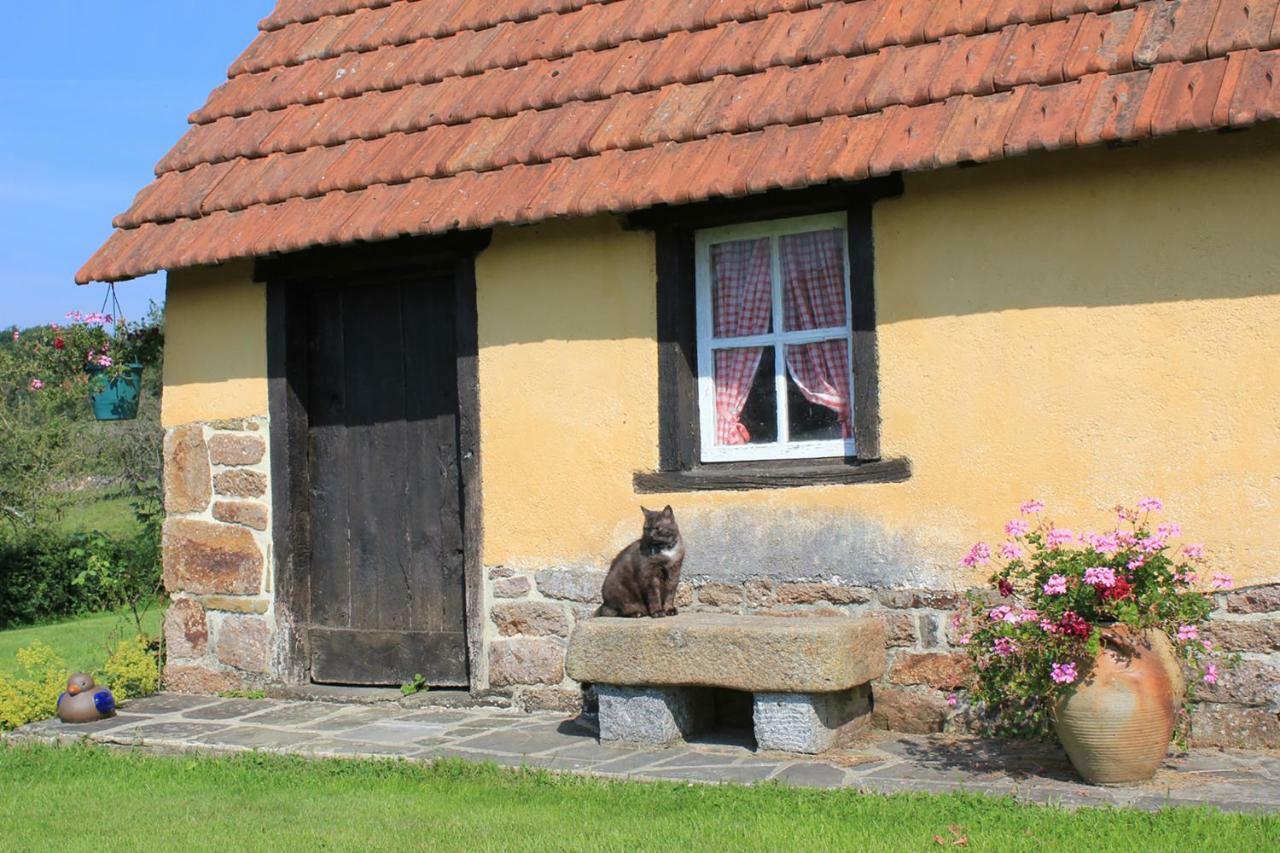Les Goubelins La Lande-d'Airou Exterior foto